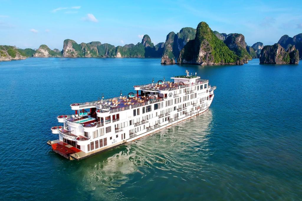 Ambassador Cruise Halong Bay