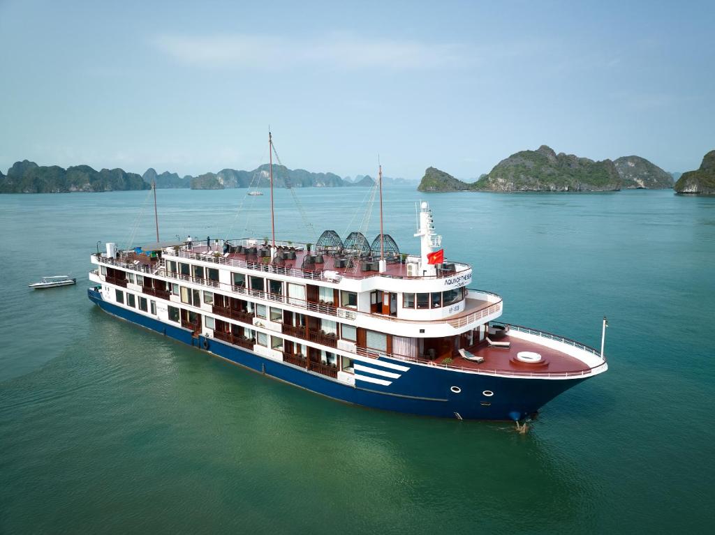 Aqua Of The Seas Cruise Halong by AHG
