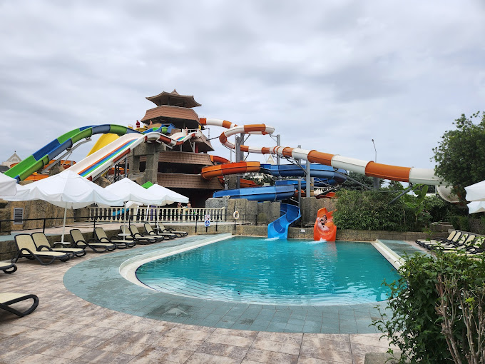 Royal Taj Mahal Hotel