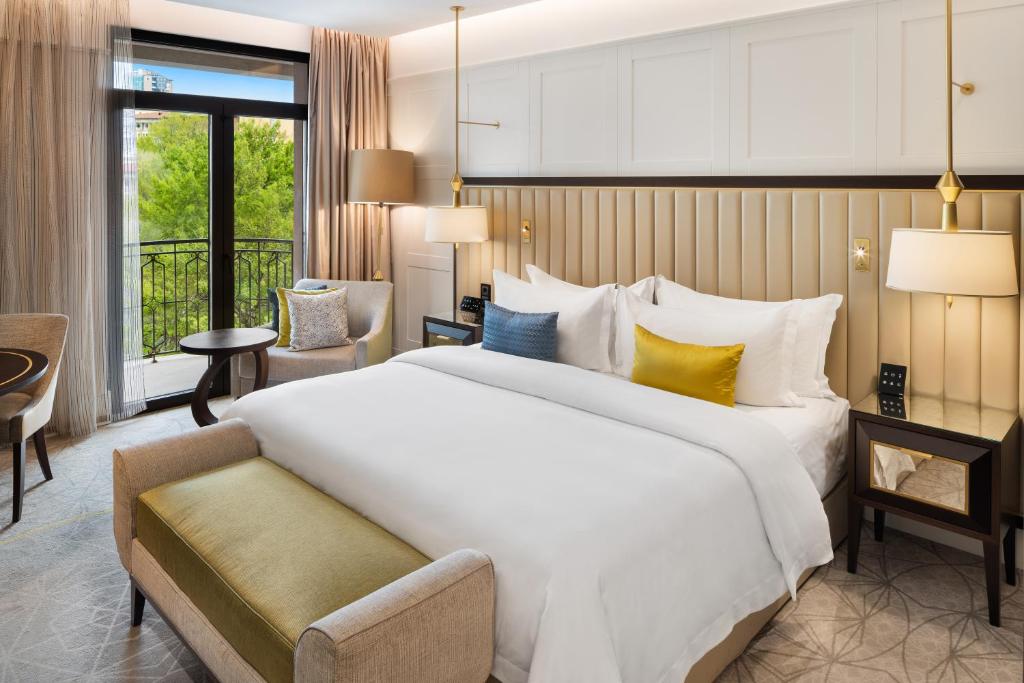 The Alexander, a Luxury Collection Hotel